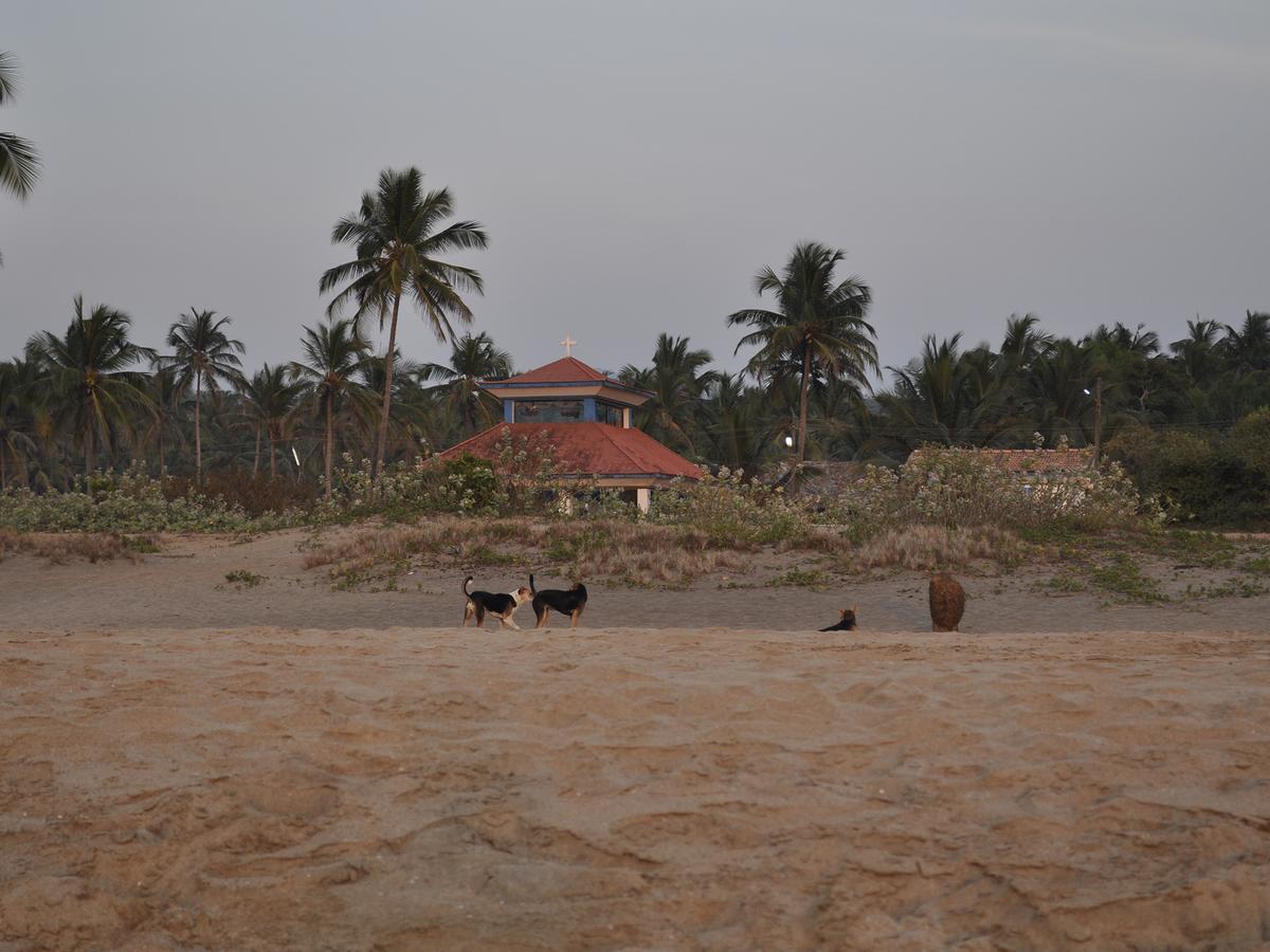 Tutti Garden Bungalows Hotel Mormugao Bagian luar foto